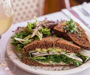 beet root sandwich