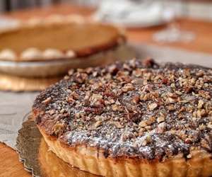 Pecan tart dessert